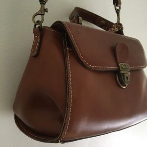 Patricia Nash 100% leather shoulder strap purse